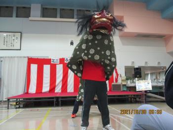 獅子舞い 獅子舞い
