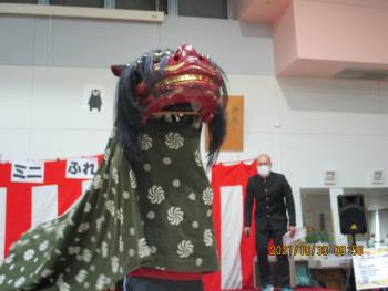獅子舞い 獅子舞い